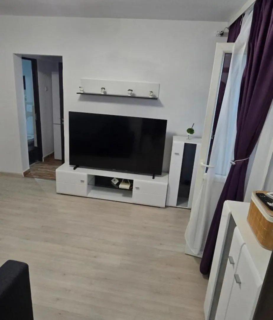 Home 360 ブカレスト アパート
